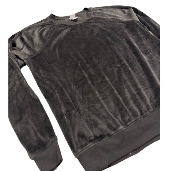 Wild Fable Long Sleeve Fuzzy Long Sleeve Loungewear Gray Top Size L - Picture 2 of 5